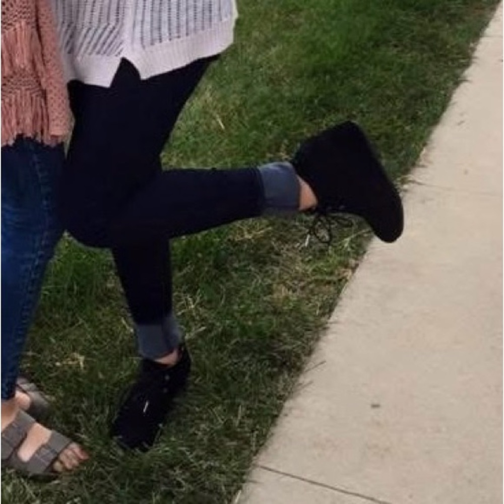 Toms Black Suede Desert Wedge Boots